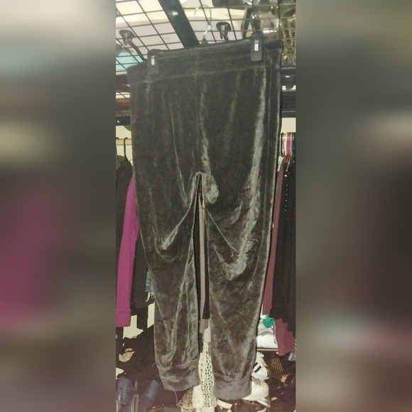 Express One Eleven Women's Black Velour Lounge Pants - Picture 2 of 2